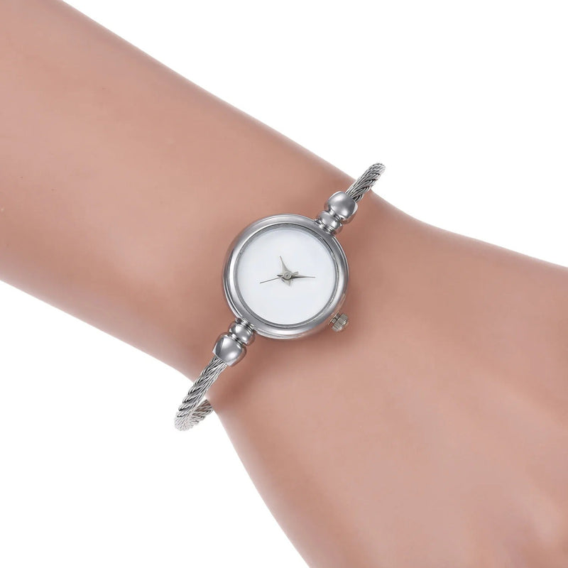 V-Deluxe™ – El Reloj Pulsera de Lujo Que Realza Tu Estilo